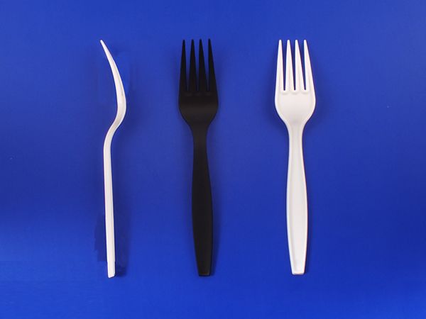 Plastic fork manufacturing process