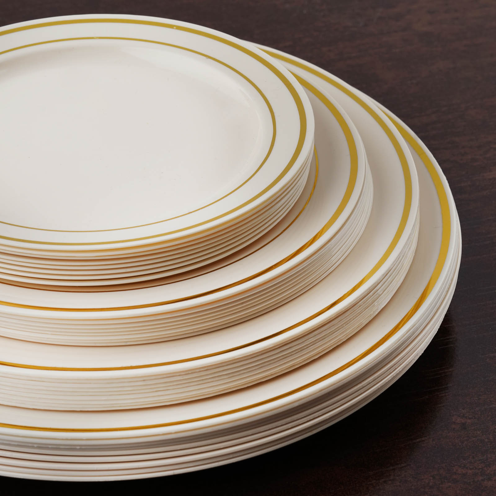 Disposable plates wholesale