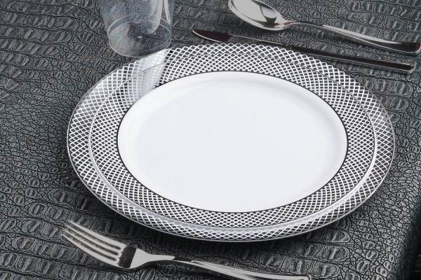 Plastic plates use and throw as necessary stuff
